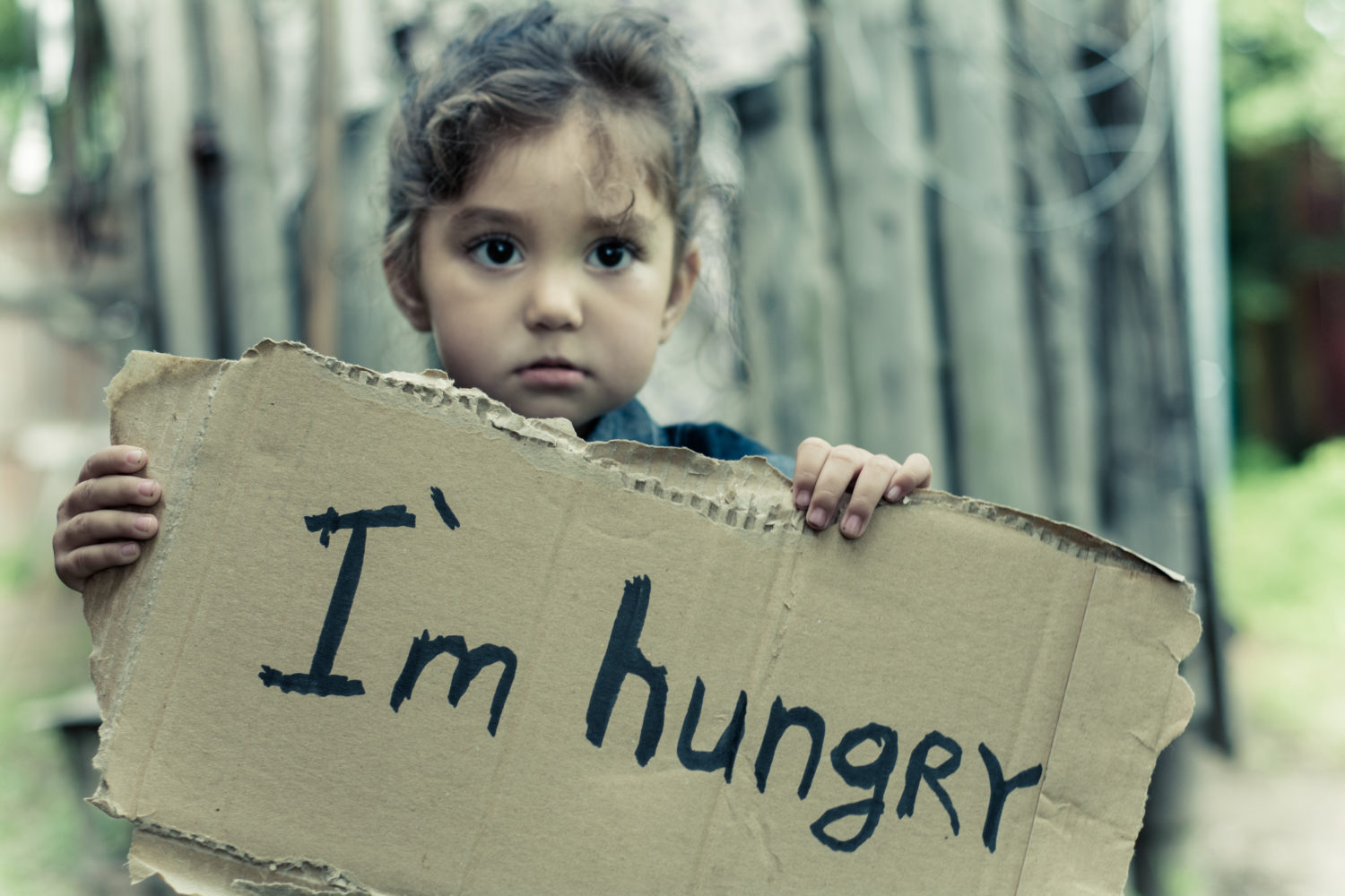 Starving help. Фото голодающего ребёнка. Ы для детей.